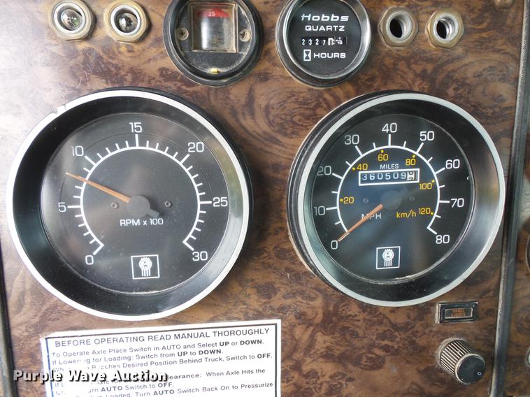 image for item DV9494 1997 Kenworth W900 dump truck