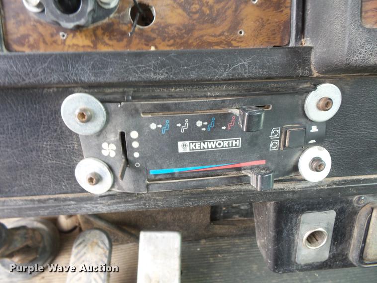 image for item DV9494 1997 Kenworth W900 dump truck