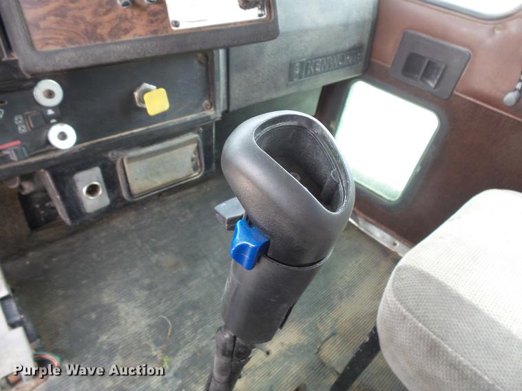 image for item DV9494 1997 Kenworth W900 dump truck