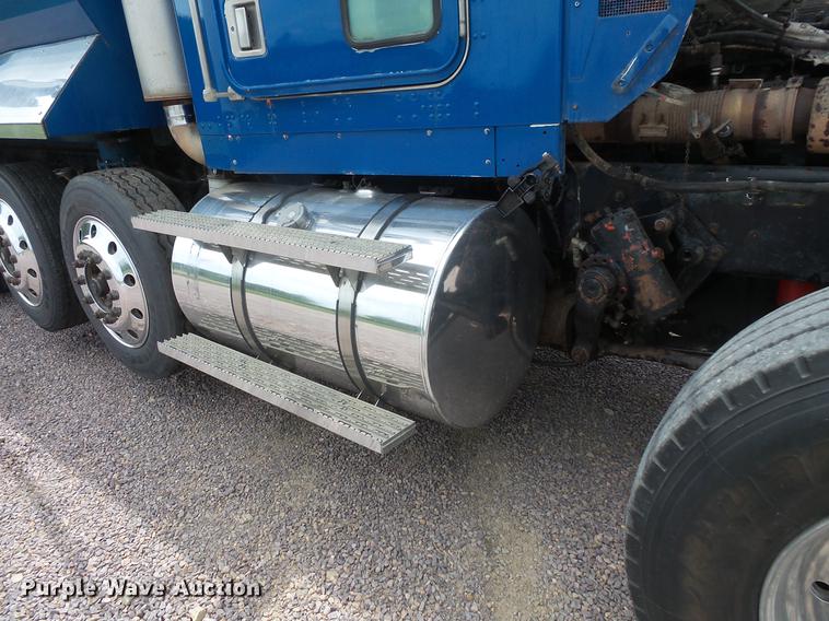 image for item DV9494 1997 Kenworth W900 dump truck