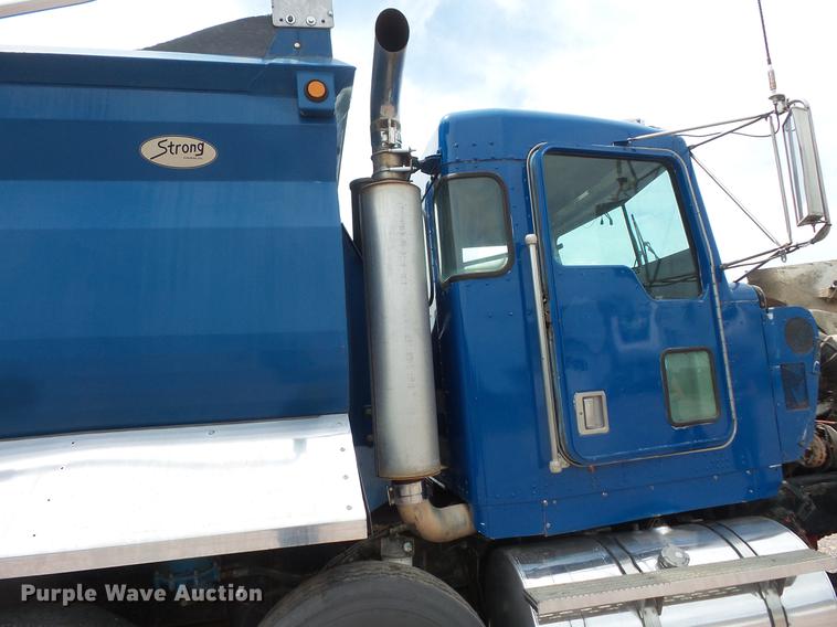 image for item DV9494 1997 Kenworth W900 dump truck