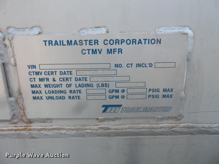 image for item DV9495 2004 Kenworth W900 tank truck