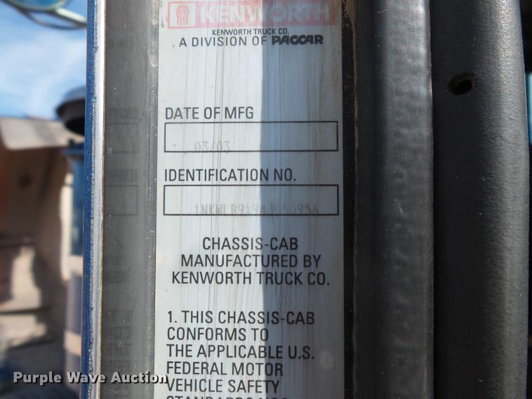 image for item DV9495 2004 Kenworth W900 tank truck