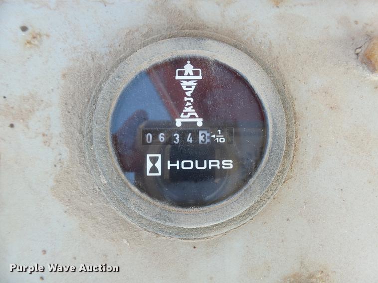 image for item DX9127 1992 Skyjack SJ6832 scissor lift