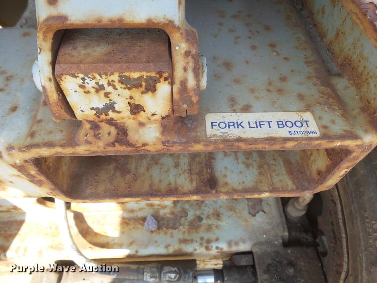 image for item DX9127 1992 Skyjack SJ6832 scissor lift