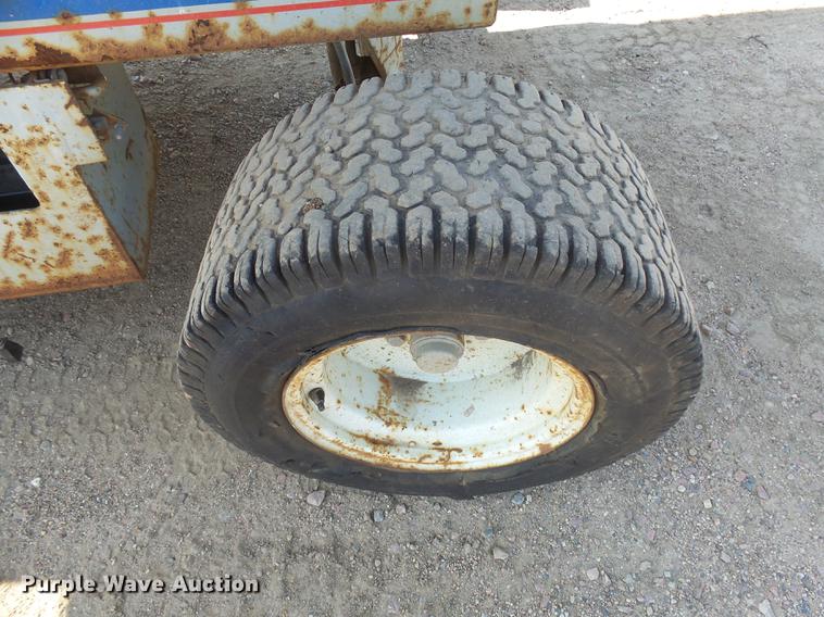 image for item DX9127 1992 Skyjack SJ6832 scissor lift