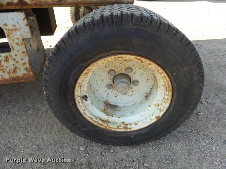 image for item DX9127 1992 Skyjack SJ6832 scissor lift