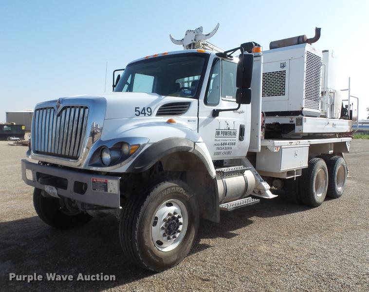 image for item EI9628 2013 International WorkStar 7300 digger derrick truck