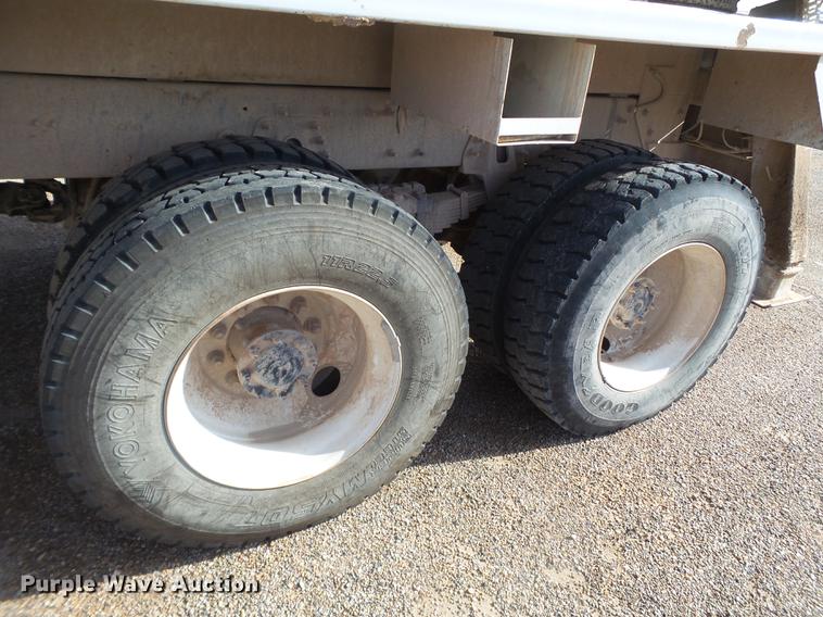 image for item EI9628 2013 International WorkStar 7300 digger derrick truck