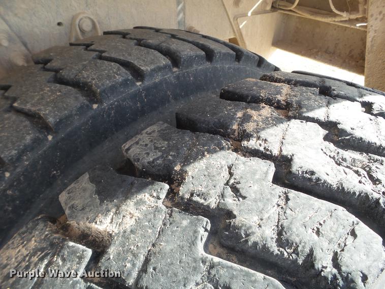 image for item EI9628 2013 International WorkStar 7300 digger derrick truck