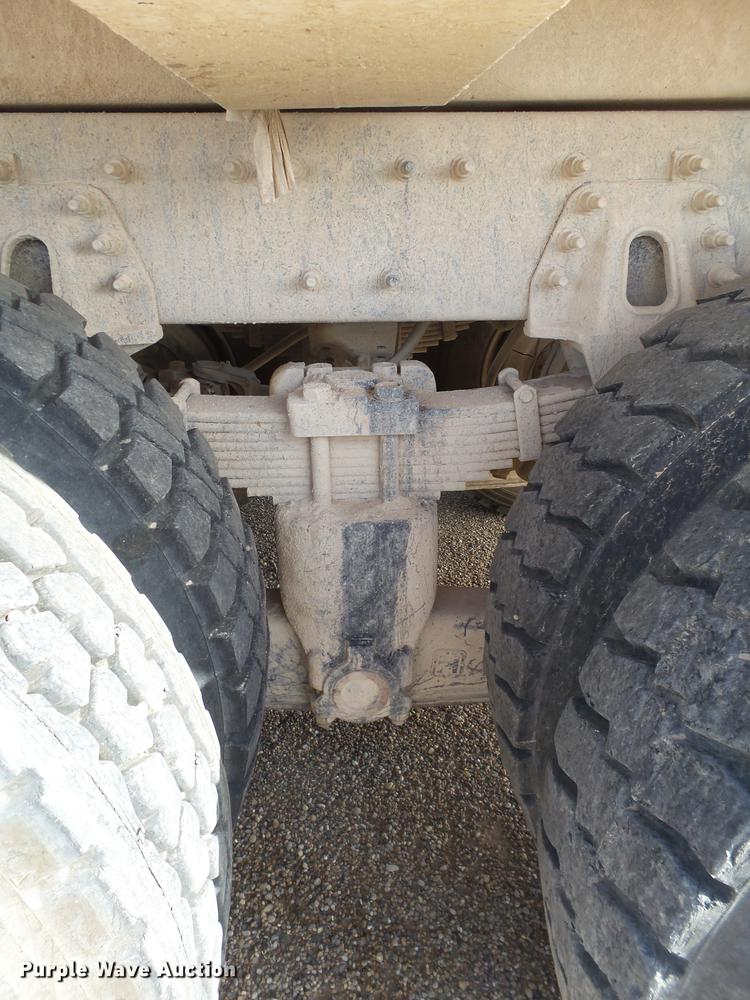 image for item EI9628 2013 International WorkStar 7300 digger derrick truck