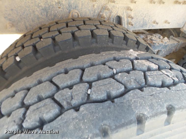 image for item EI9628 2013 International WorkStar 7300 digger derrick truck