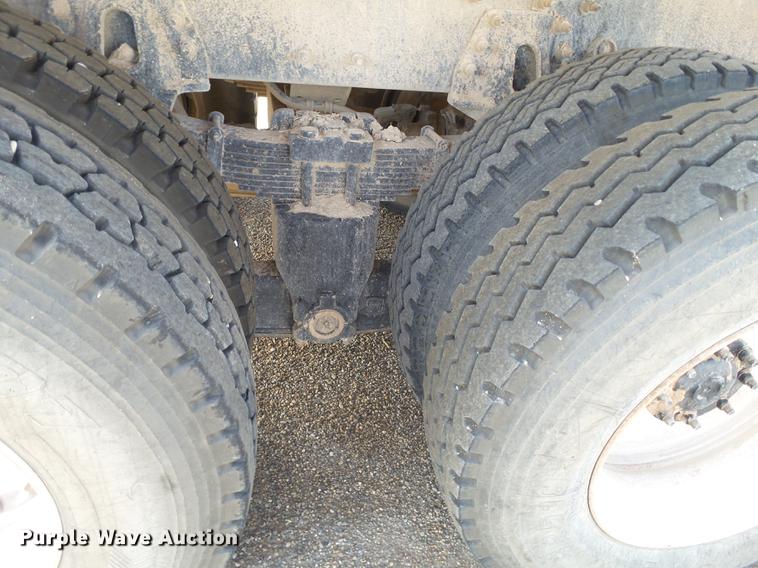 image for item EI9628 2013 International WorkStar 7300 digger derrick truck