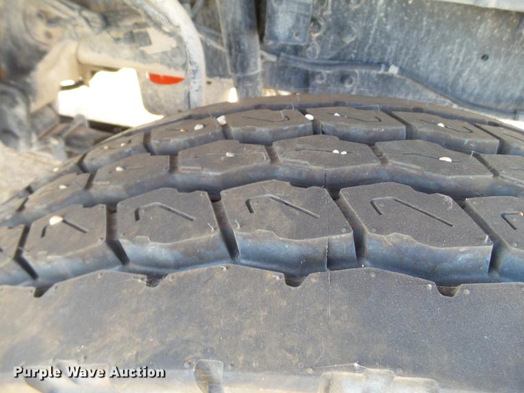 image for item EI9628 2013 International WorkStar 7300 digger derrick truck