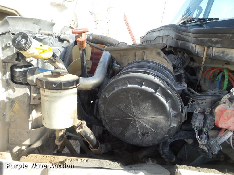 image for item EI9628 2013 International WorkStar 7300 digger derrick truck