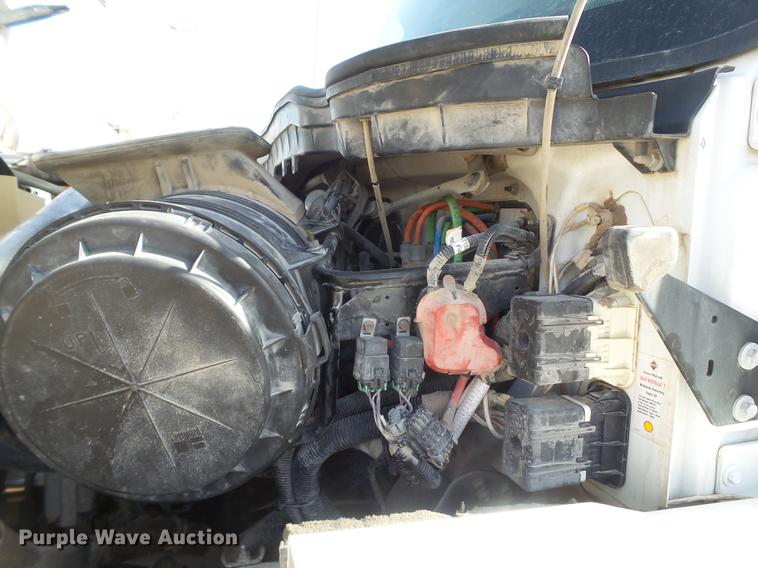 image for item EI9628 2013 International WorkStar 7300 digger derrick truck