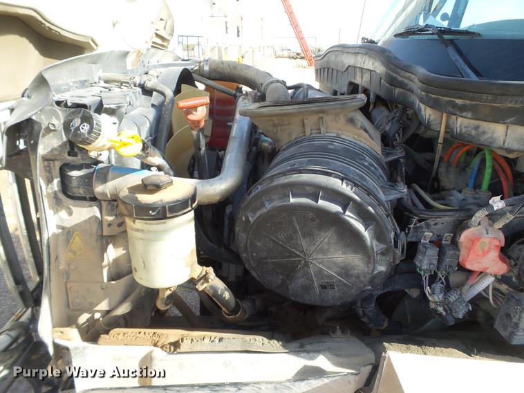 image for item EI9628 2013 International WorkStar 7300 digger derrick truck