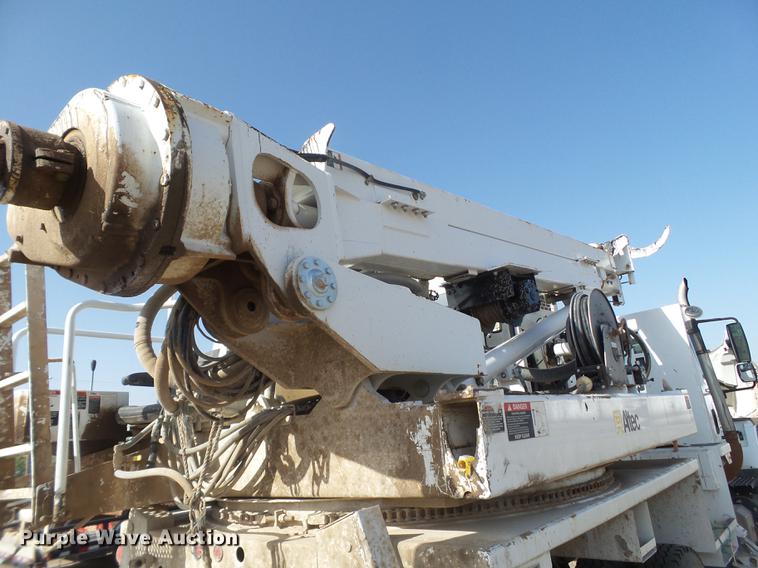 image for item EI9628 2013 International WorkStar 7300 digger derrick truck