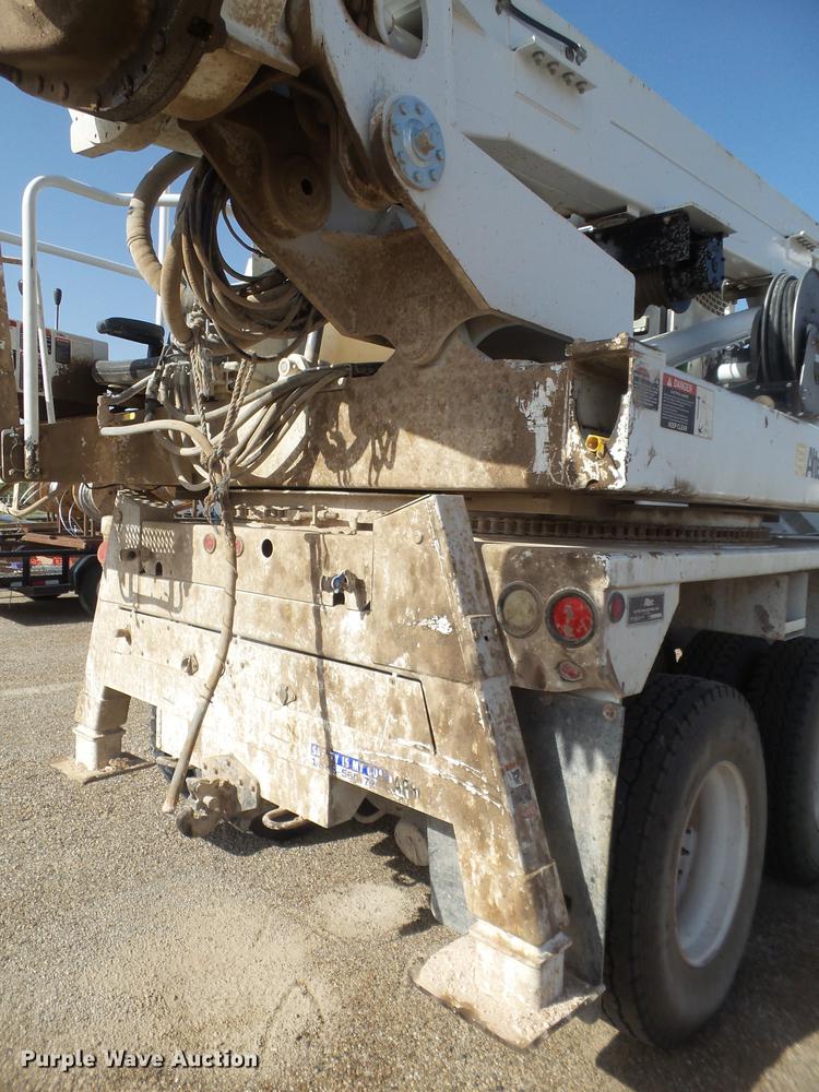 image for item EI9628 2013 International WorkStar 7300 digger derrick truck