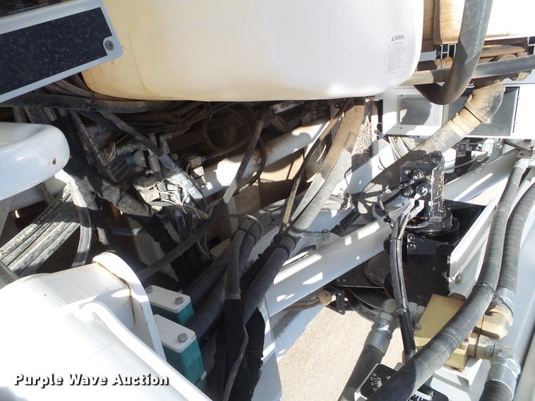 image for item EI9628 2013 International WorkStar 7300 digger derrick truck