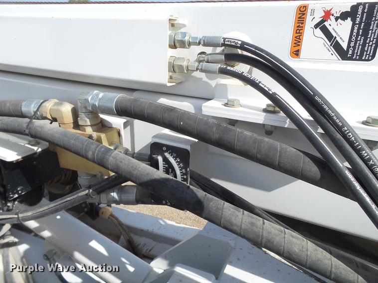 image for item EI9628 2013 International WorkStar 7300 digger derrick truck