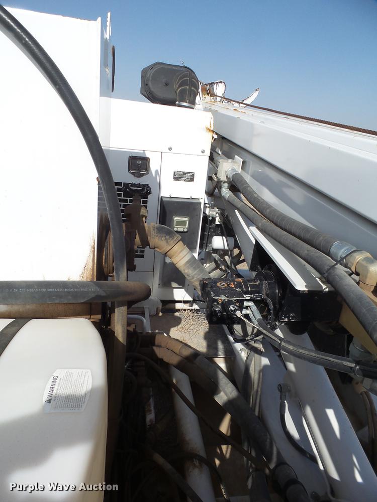 image for item EI9628 2013 International WorkStar 7300 digger derrick truck