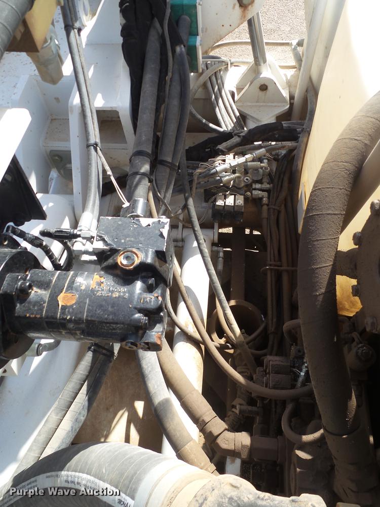 image for item EI9628 2013 International WorkStar 7300 digger derrick truck