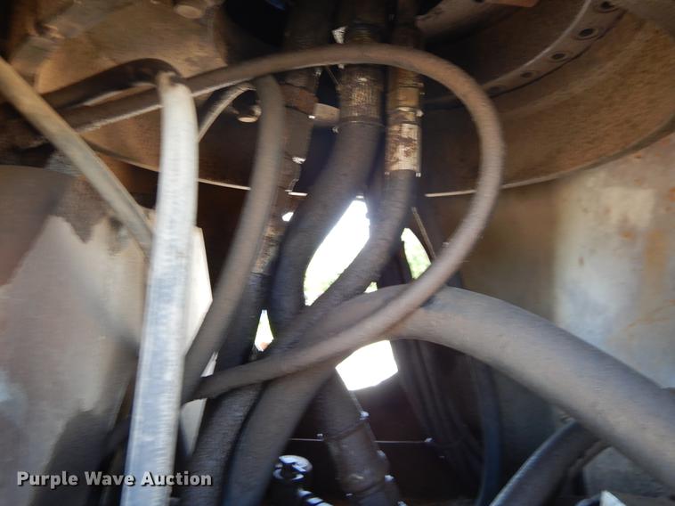 image for item EI9852 1995 Ford F800 crane truck