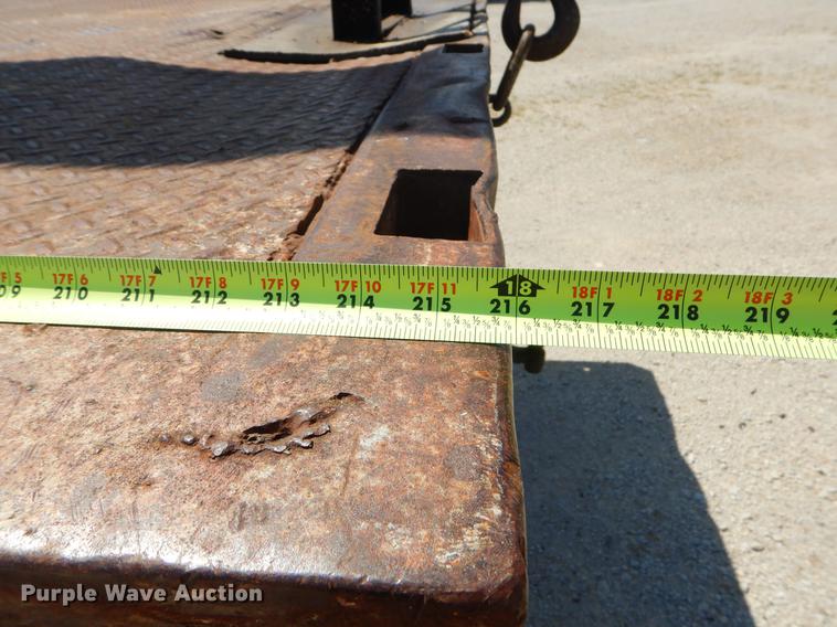 image for item EI9852 1995 Ford F800 crane truck