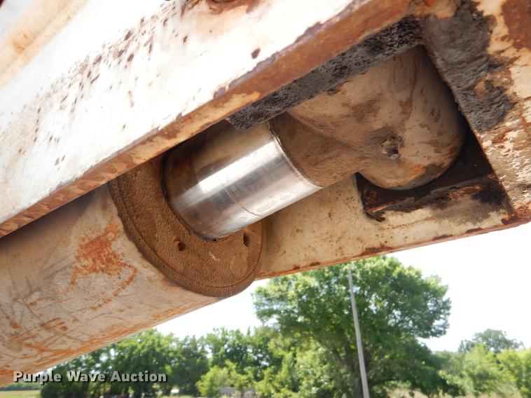 image for item EI9852 1995 Ford F800 crane truck