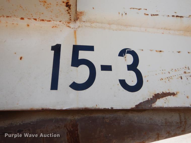 image for item EI9852 1995 Ford F800 crane truck