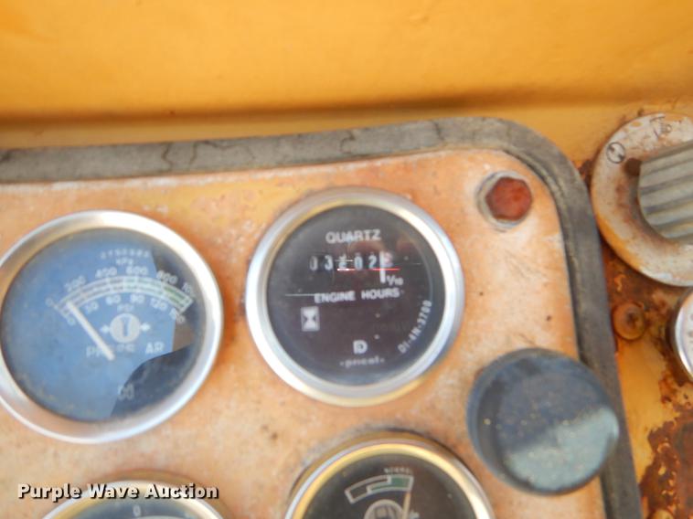 image for item EK9583 Caterpillar 621B conventional scraper