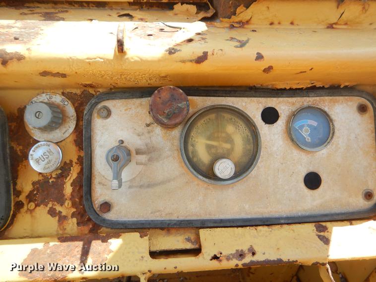 image for item EK9583 Caterpillar 621B conventional scraper