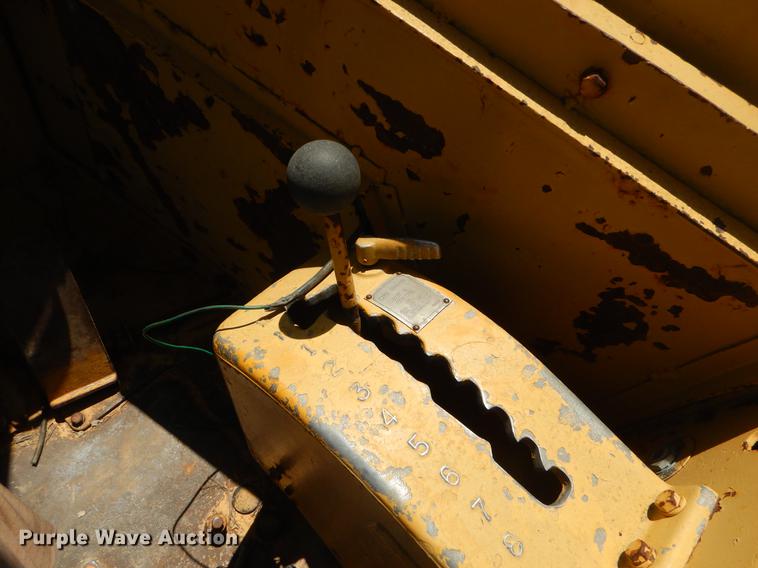 image for item EK9583 Caterpillar 621B conventional scraper