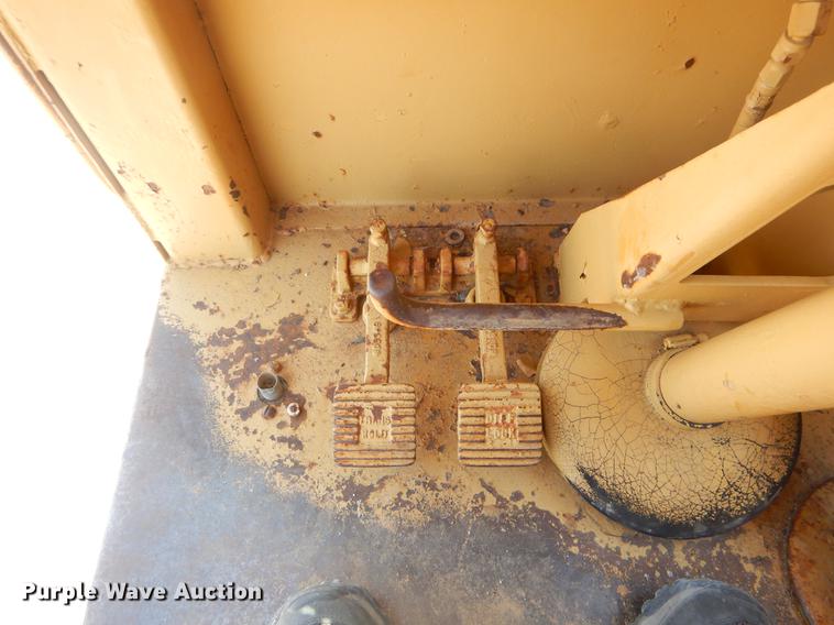 image for item EK9583 Caterpillar 621B conventional scraper