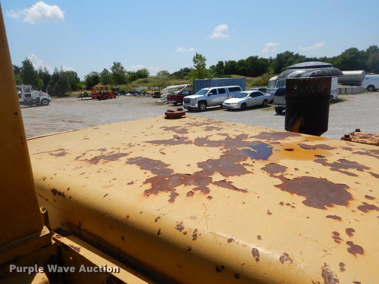 image for item EK9583 Caterpillar 621B conventional scraper