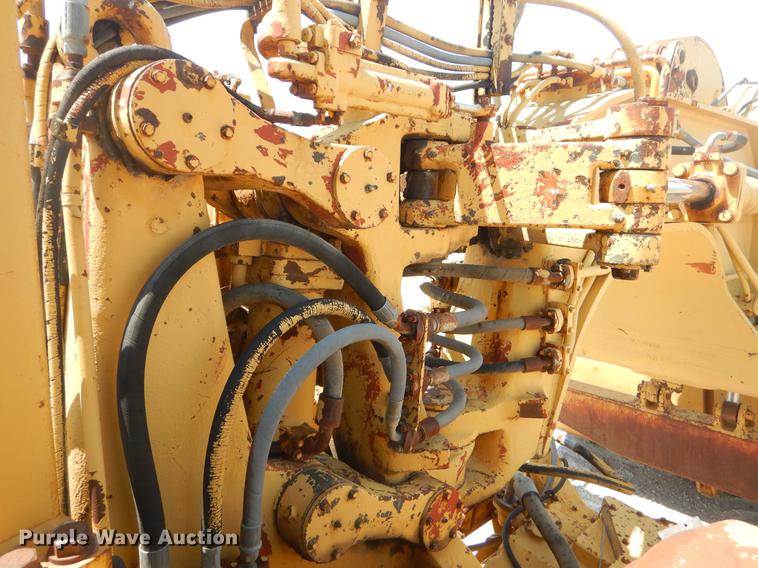 image for item EK9583 Caterpillar 621B conventional scraper