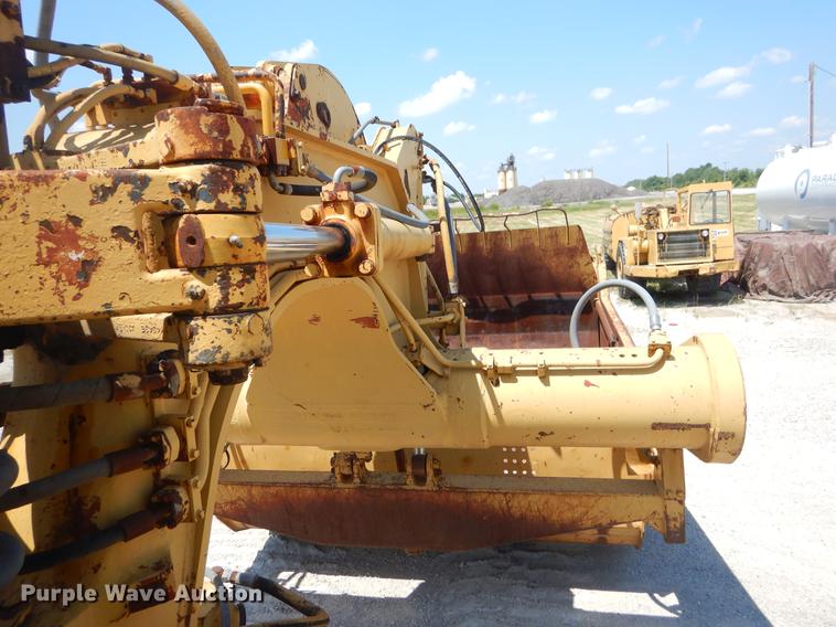 image for item EK9583 Caterpillar 621B conventional scraper