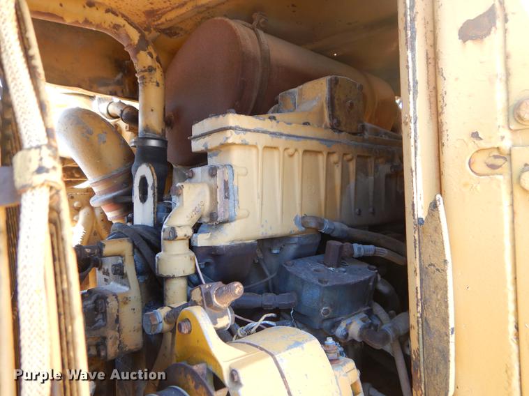 image for item EK9583 Caterpillar 621B conventional scraper