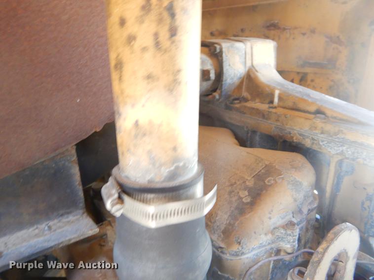 image for item EK9583 Caterpillar 621B conventional scraper