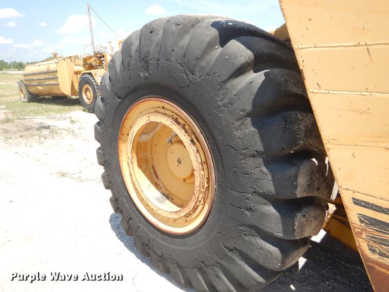 image for item EK9583 Caterpillar 621B conventional scraper