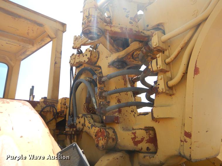 image for item EK9583 Caterpillar 621B conventional scraper