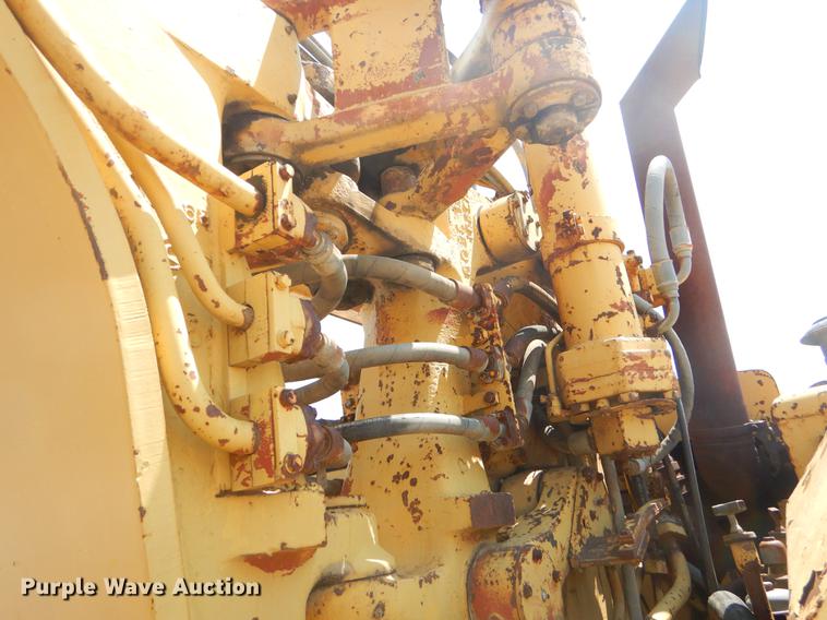 image for item EK9583 Caterpillar 621B conventional scraper