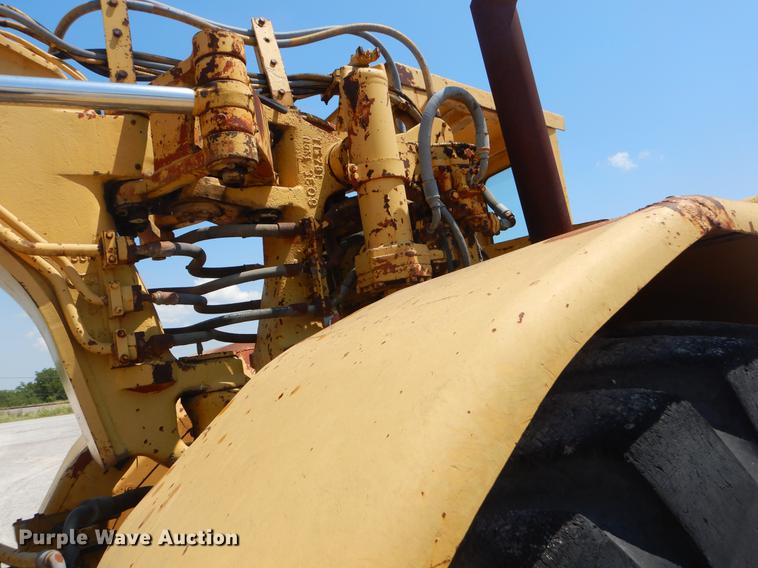 image for item EK9583 Caterpillar 621B conventional scraper