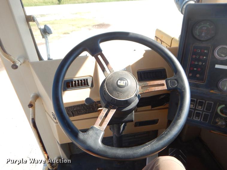 image for item EK9584 1997 Caterpillar 621F conventional scraper