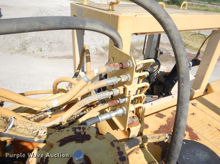 image for item EK9584 1997 Caterpillar 621F conventional scraper