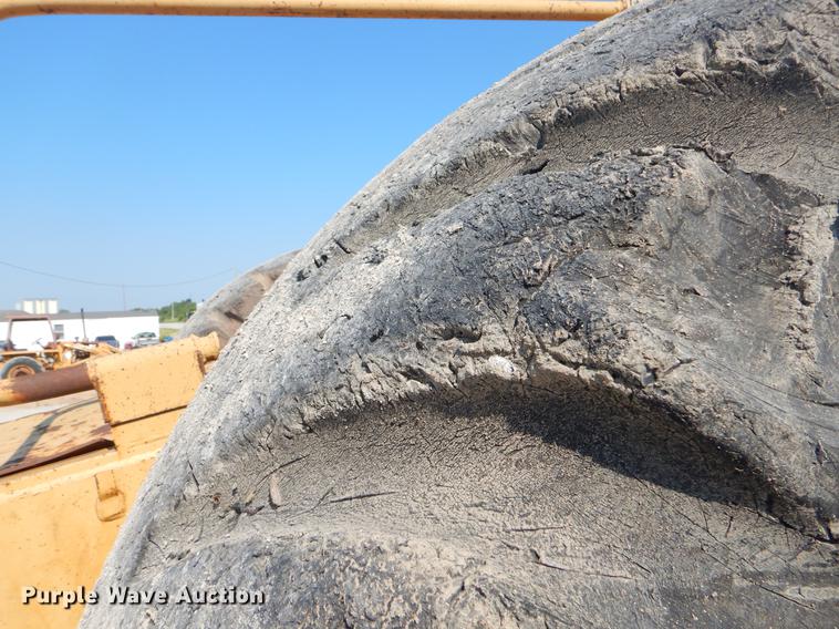 image for item EK9584 1997 Caterpillar 621F conventional scraper