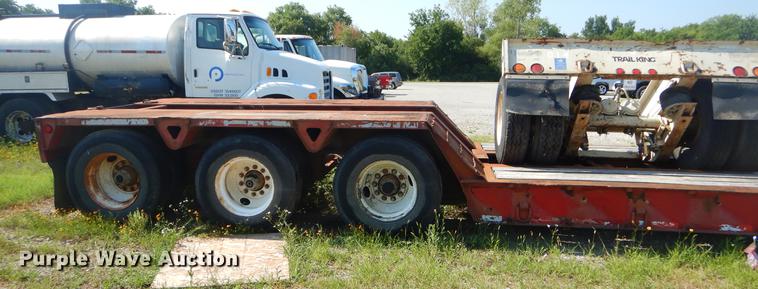 image for item EK9585 1994 Trail King TK120HDG-553 low boy equipment trailer