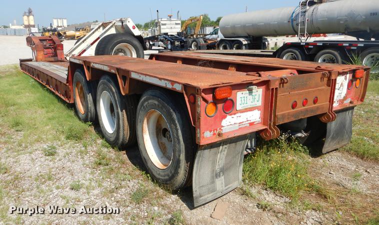 image for item EK9585 1994 Trail King TK120HDG-553 low boy equipment trailer