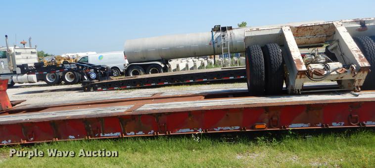 image for item EK9585 1994 Trail King TK120HDG-553 low boy equipment trailer